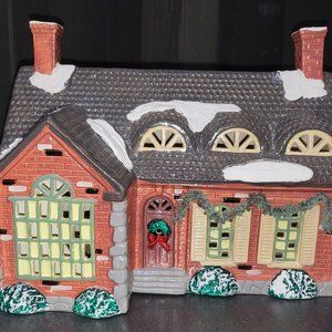 Department 56 Snow Village Stonehurst House (1988, retired 1994)